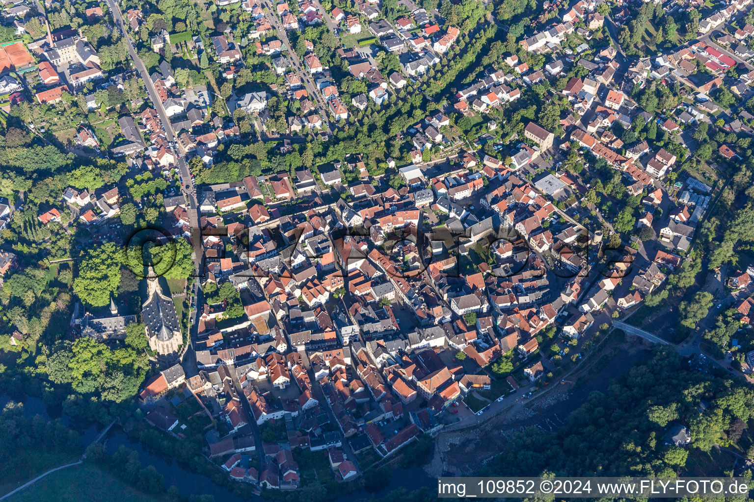 Vue oblique de Meisenheim dans le département Rhénanie-Palatinat, Allemagne