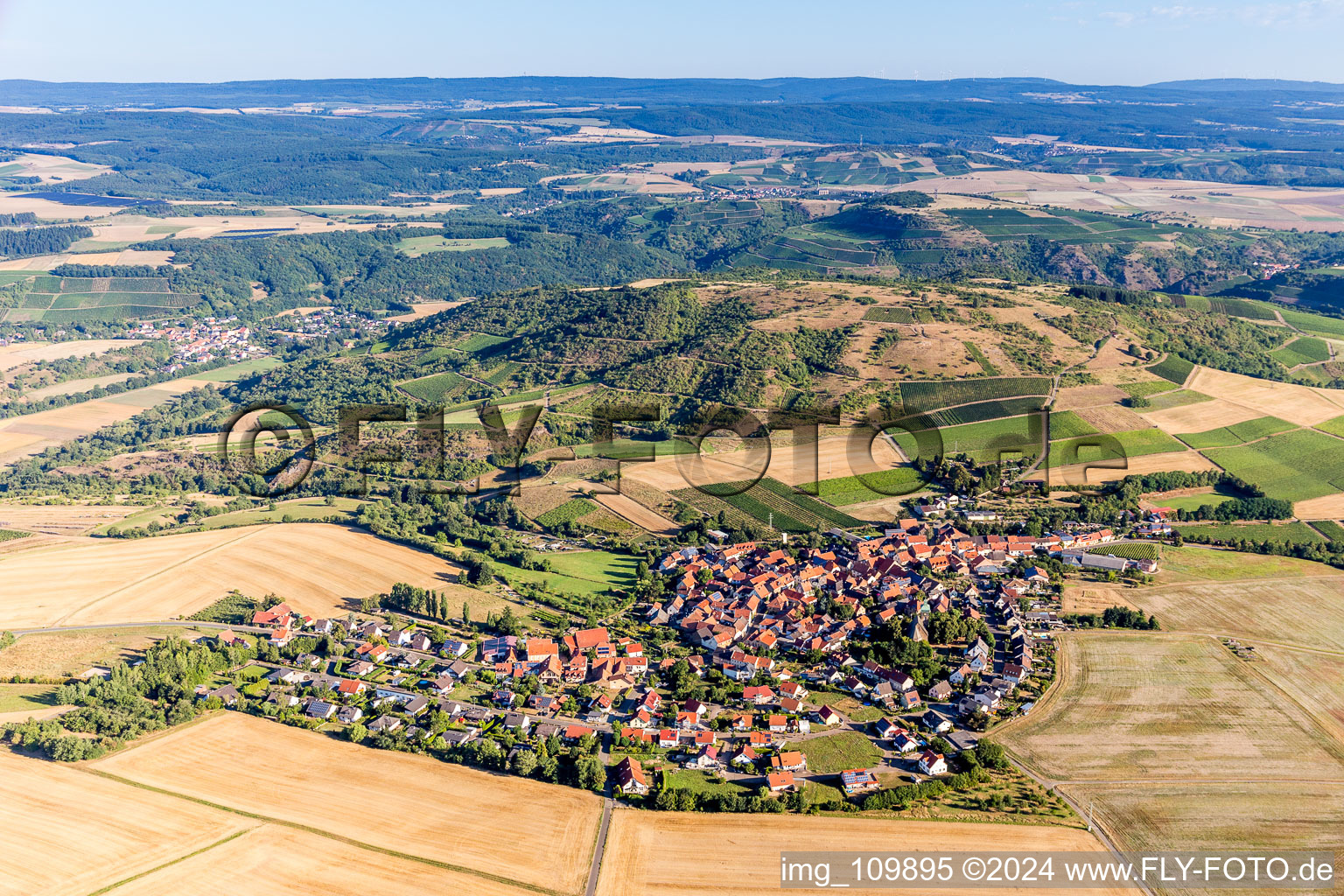 Vue aérienne de Sur la vallée de la Nahe à Duchroth dans le département Rhénanie-Palatinat, Allemagne