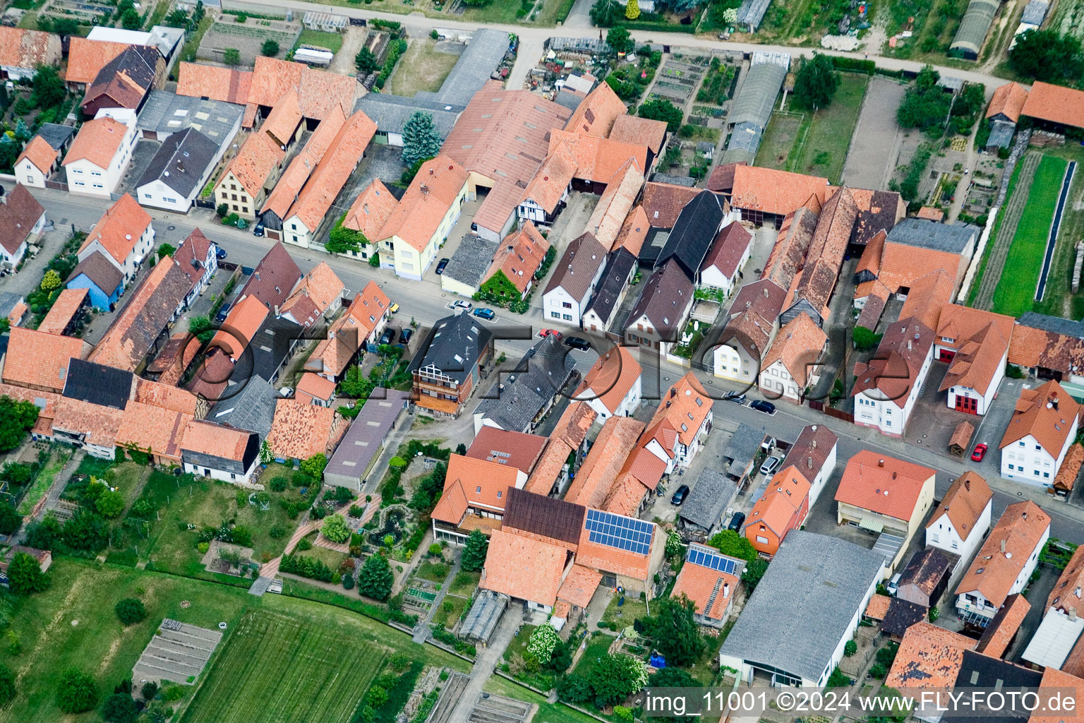 Vue oblique de Erlenbach bei Kandel dans le département Rhénanie-Palatinat, Allemagne