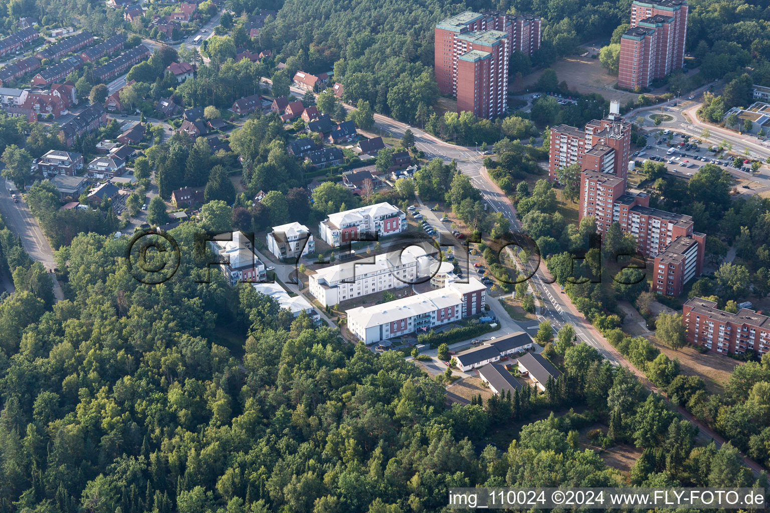 Vue aérienne de Centre de soins municipal Lüneburg GmbH à le quartier Kaltenmoor in Lüneburg dans le département Basse-Saxe, Allemagne