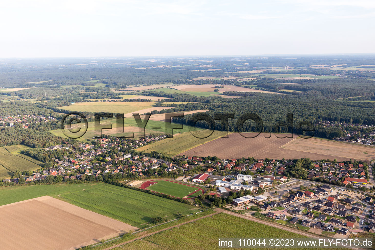 Vue aérienne de Embsen dans le département Basse-Saxe, Allemagne