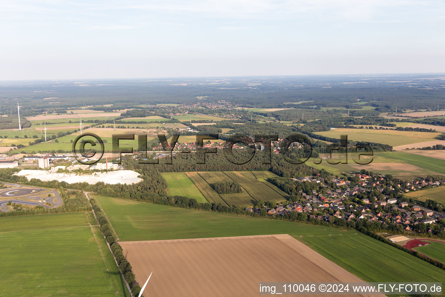 Vue oblique de Embsen dans le département Basse-Saxe, Allemagne