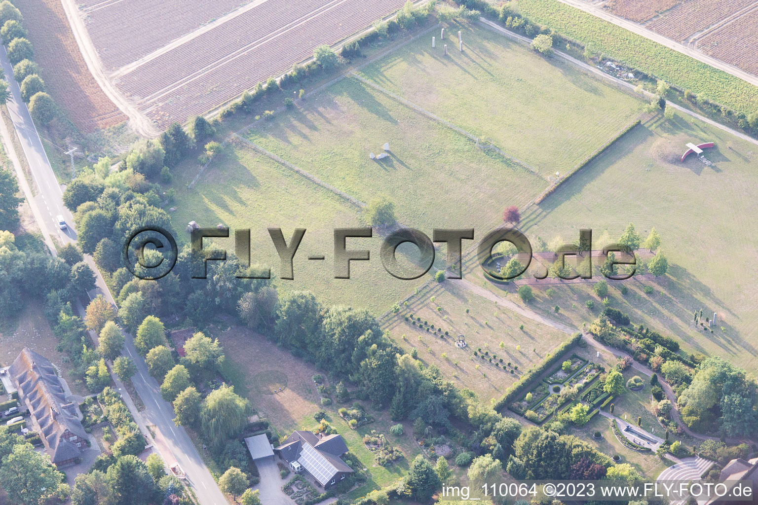 Vue aérienne de Parc du Domaine à Amelinghausen dans le département Basse-Saxe, Allemagne