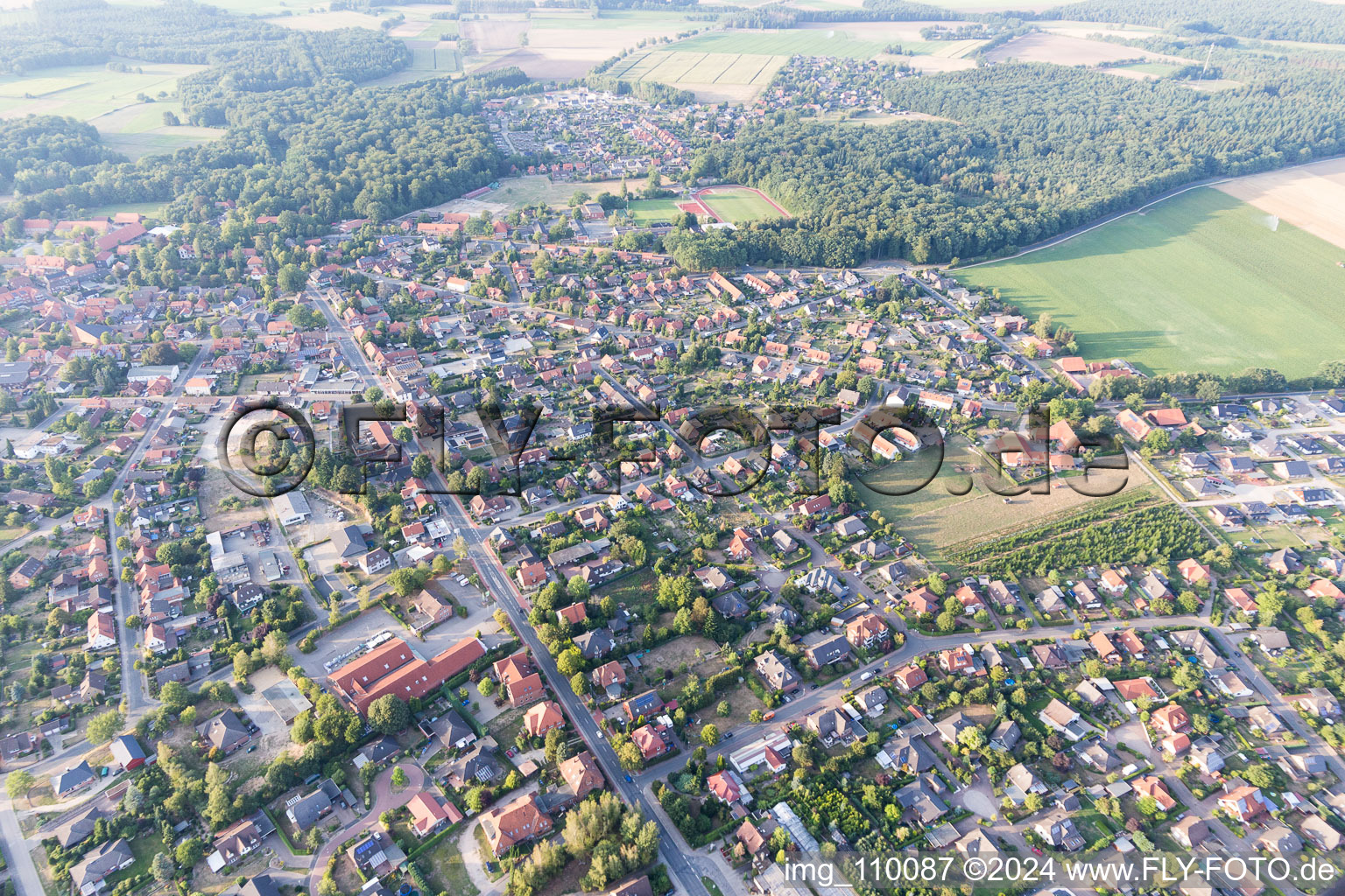 Ebstorf dans le département Basse-Saxe, Allemagne vue du ciel