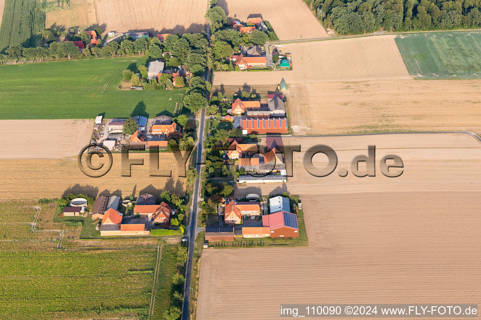 Ebstorf dans le département Basse-Saxe, Allemagne du point de vue du drone