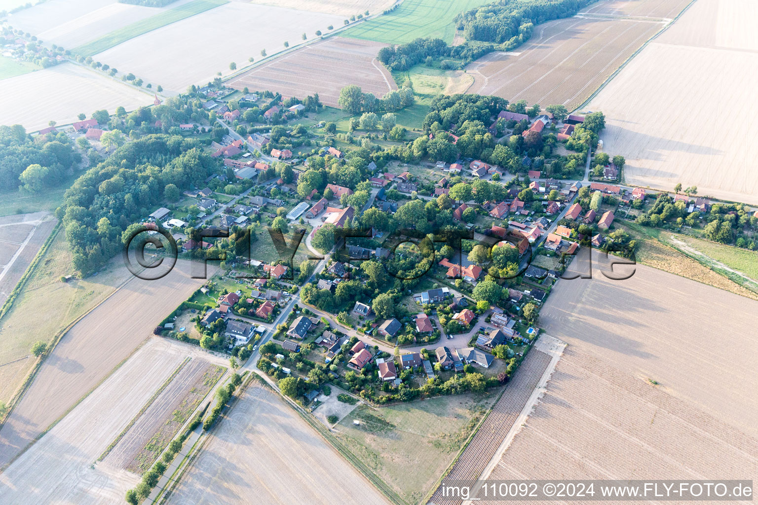 Vue aérienne de Quartier Golste in Natendorf dans le département Basse-Saxe, Allemagne