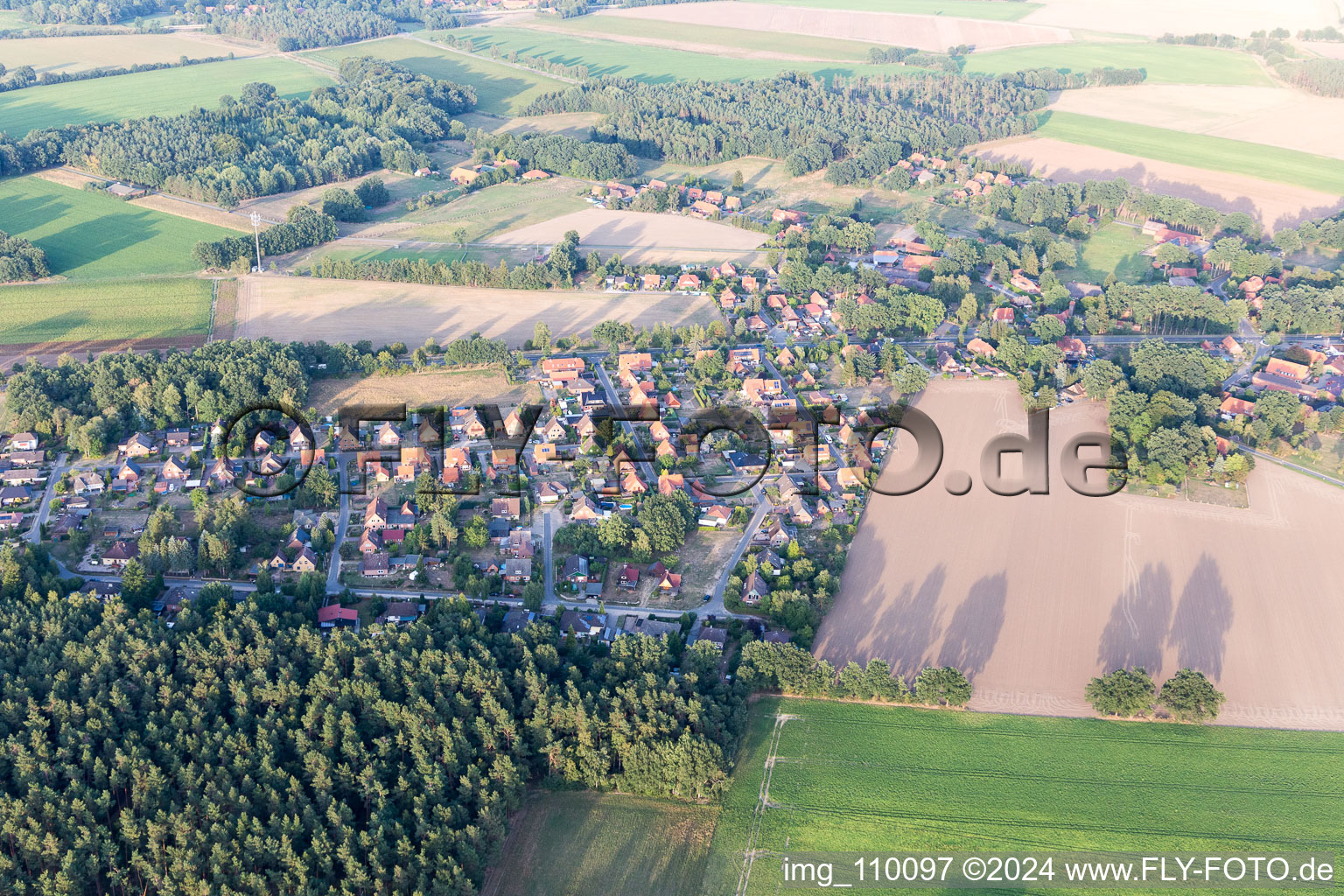 Vue aérienne de Jelmstorf dans le département Basse-Saxe, Allemagne