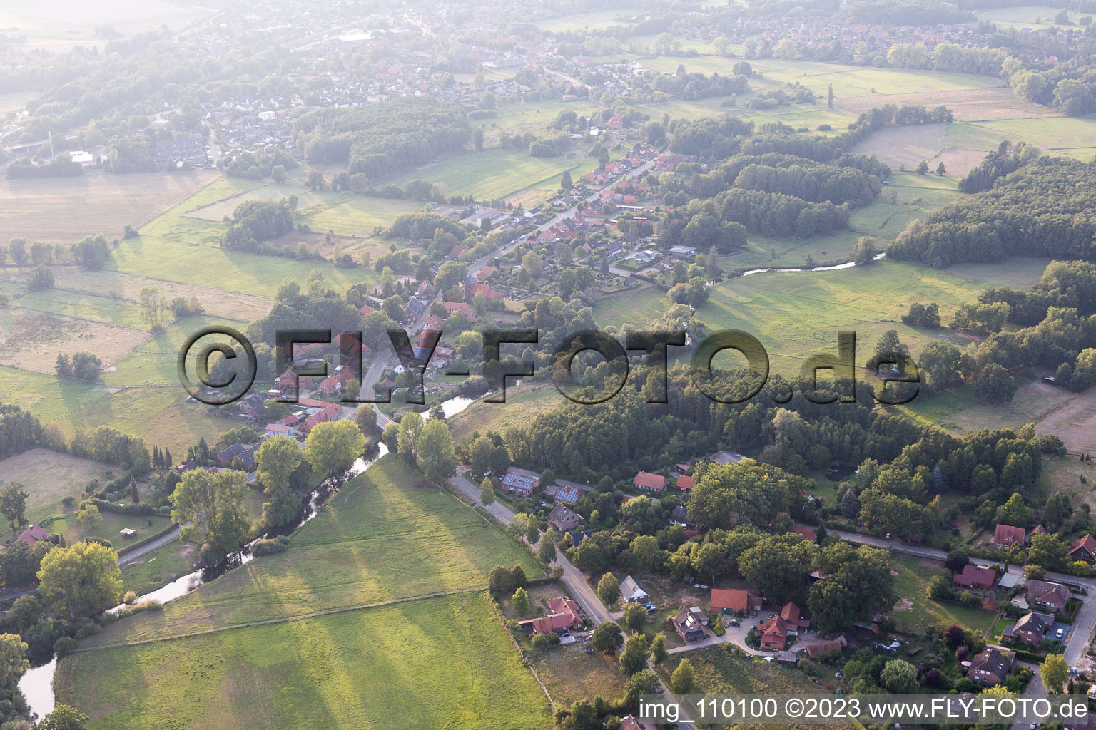 Vue aérienne de Wichmannsburg dans le département Basse-Saxe, Allemagne