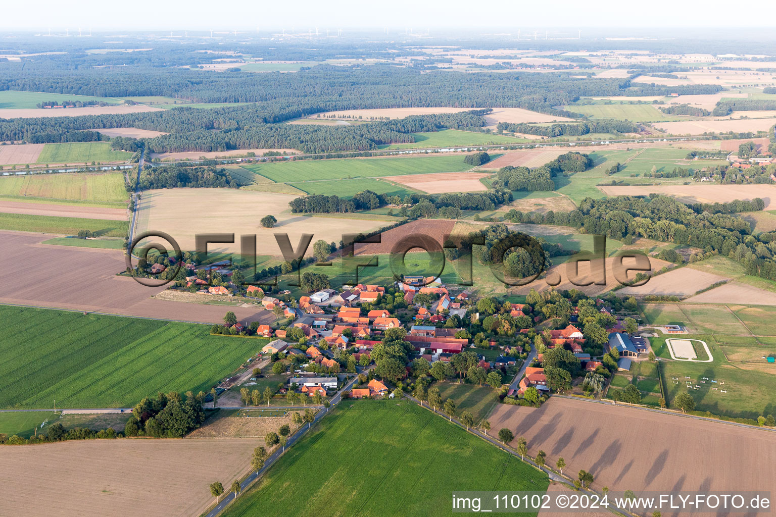 Vue aérienne de Quartier Hohnstorf in Bienenbüttel dans le département Basse-Saxe, Allemagne