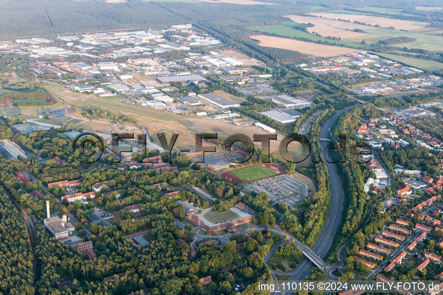 Vue aérienne de Aérodrome à Lüneburg dans le département Basse-Saxe, Allemagne