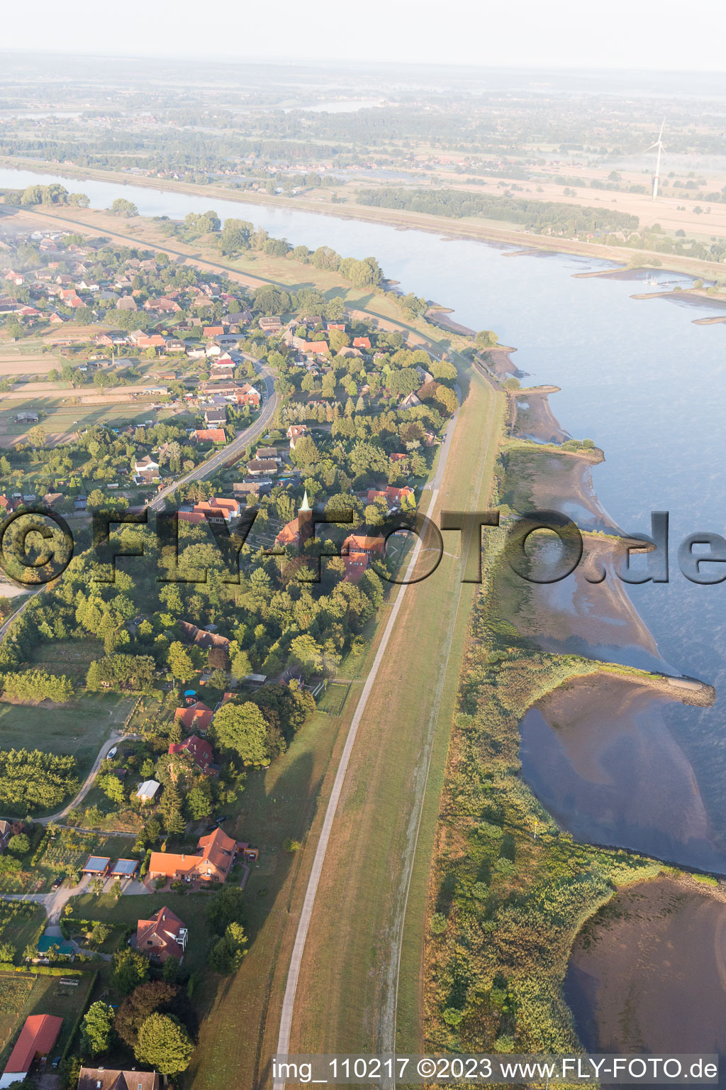 Vue aérienne de Elbstorf dans le département Basse-Saxe, Allemagne