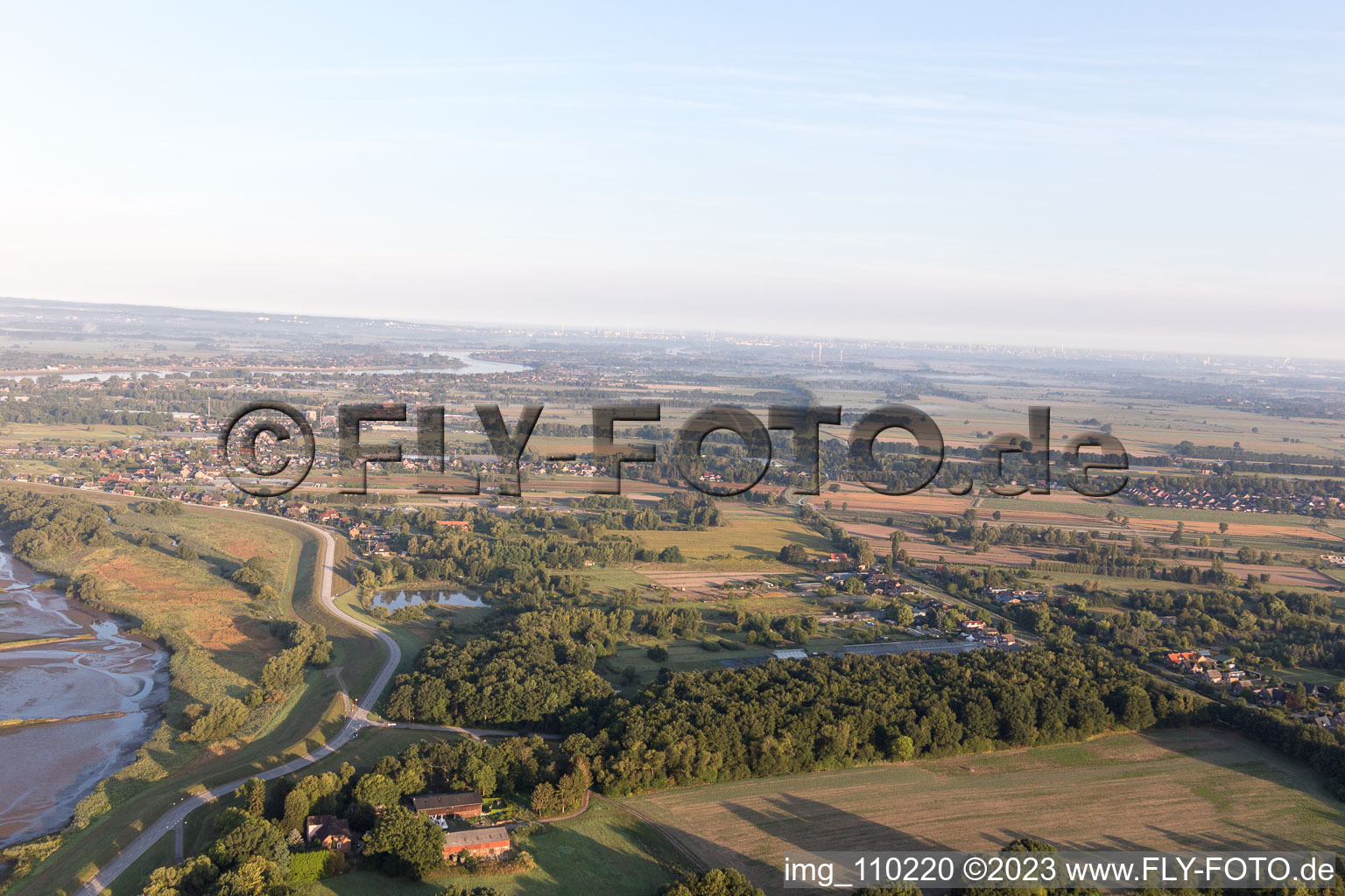 Vue aérienne de Réserve naturelle à Zollenspieker dans le département Hambourg, Allemagne