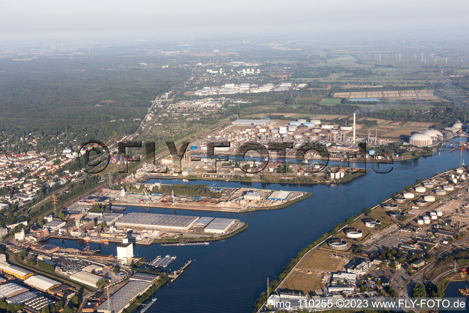 Vue aérienne de Port à Harburg dans le département Hambourg, Allemagne