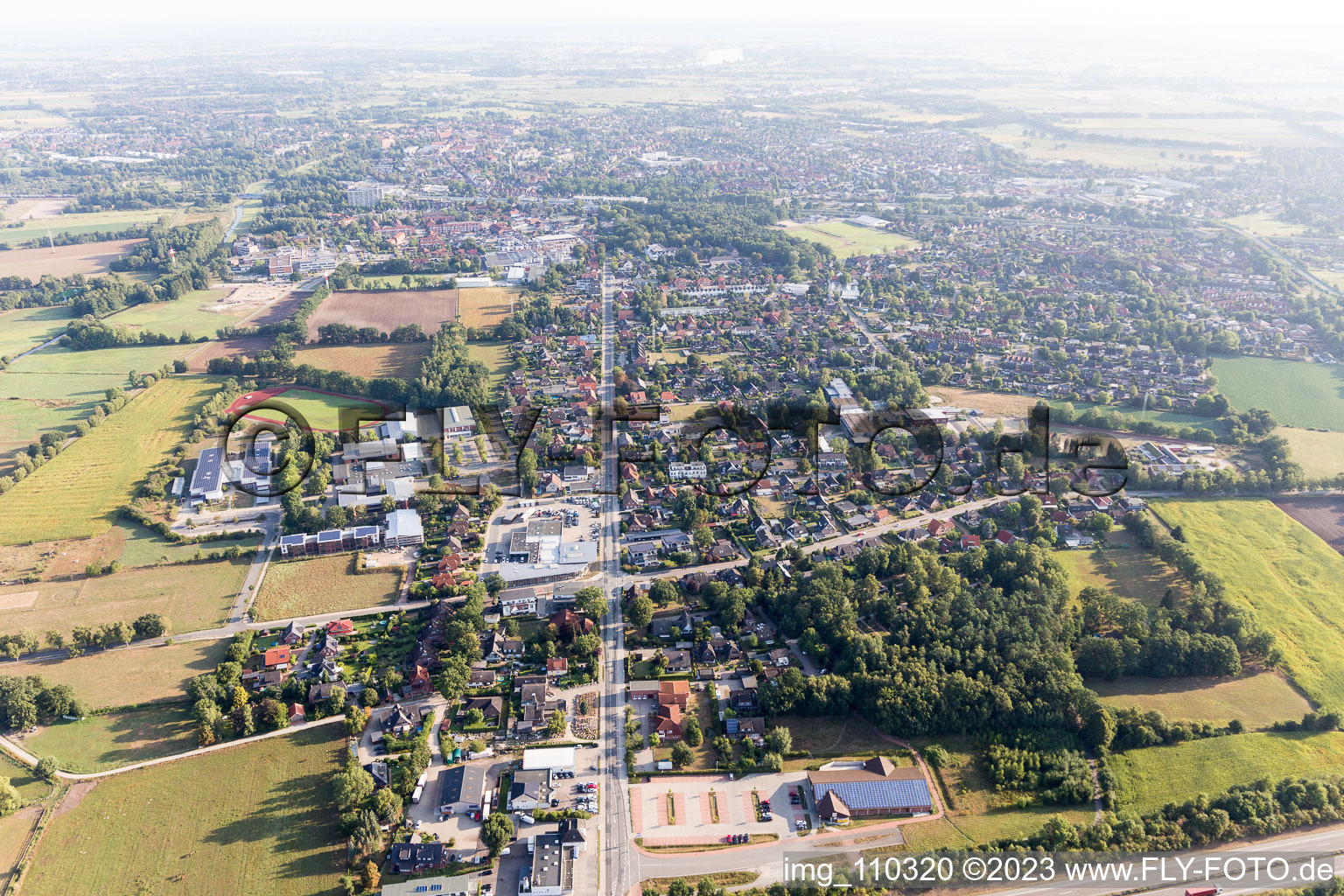 Vue aérienne de Luhdorf dans le département Basse-Saxe, Allemagne