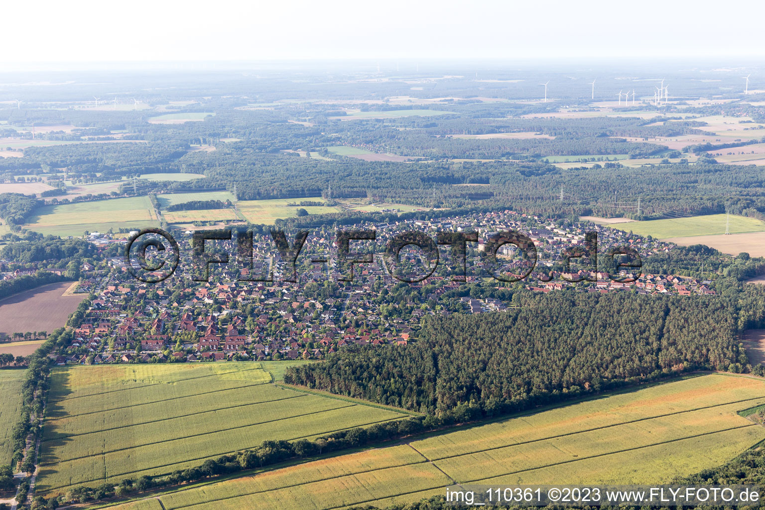 Vue aérienne de Reppenstedt dans le département Basse-Saxe, Allemagne