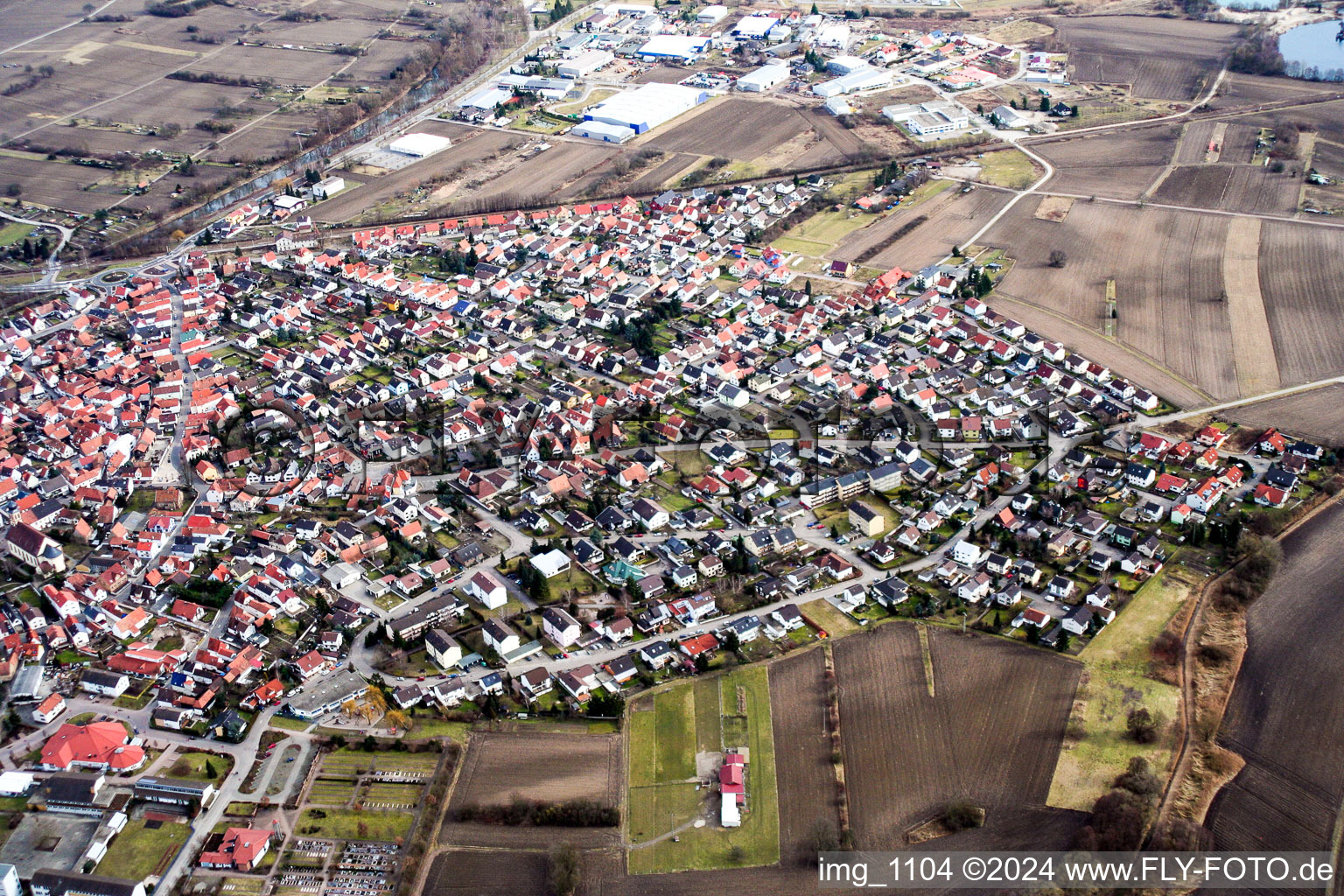 Hagenbach dans le département Rhénanie-Palatinat, Allemagne vue du ciel