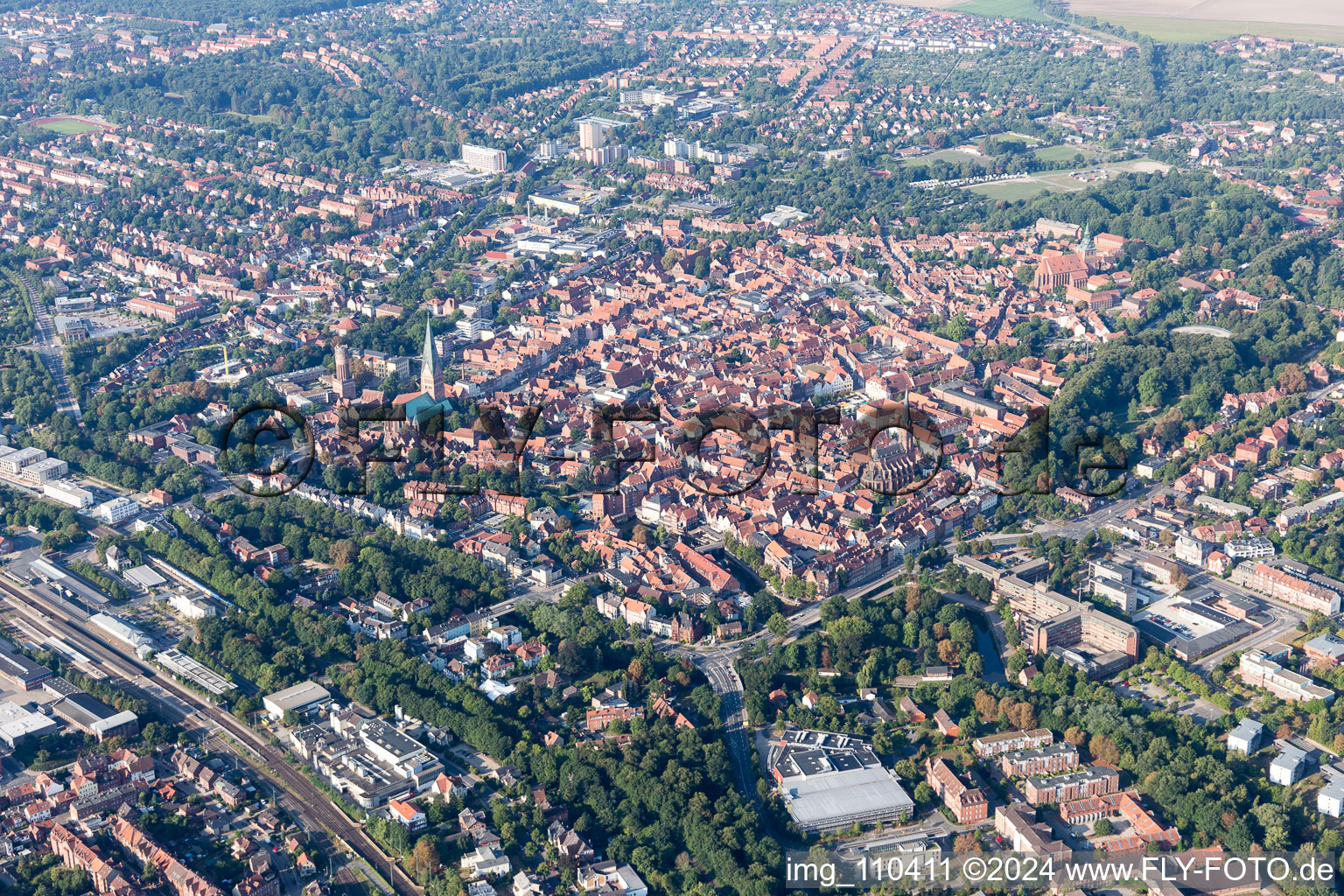 Vue aérienne de Vieille ville à Lüneburg dans le département Basse-Saxe, Allemagne