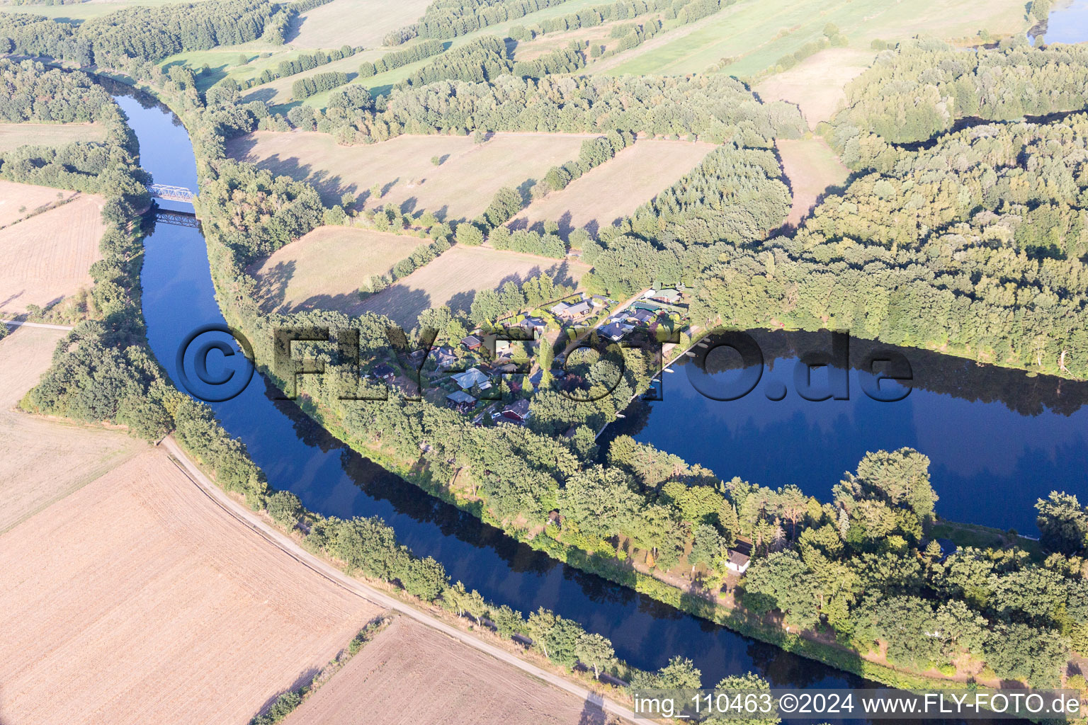 Camping Lac Lanzer à Basedow dans le département Schleswig-Holstein, Allemagne d'en haut