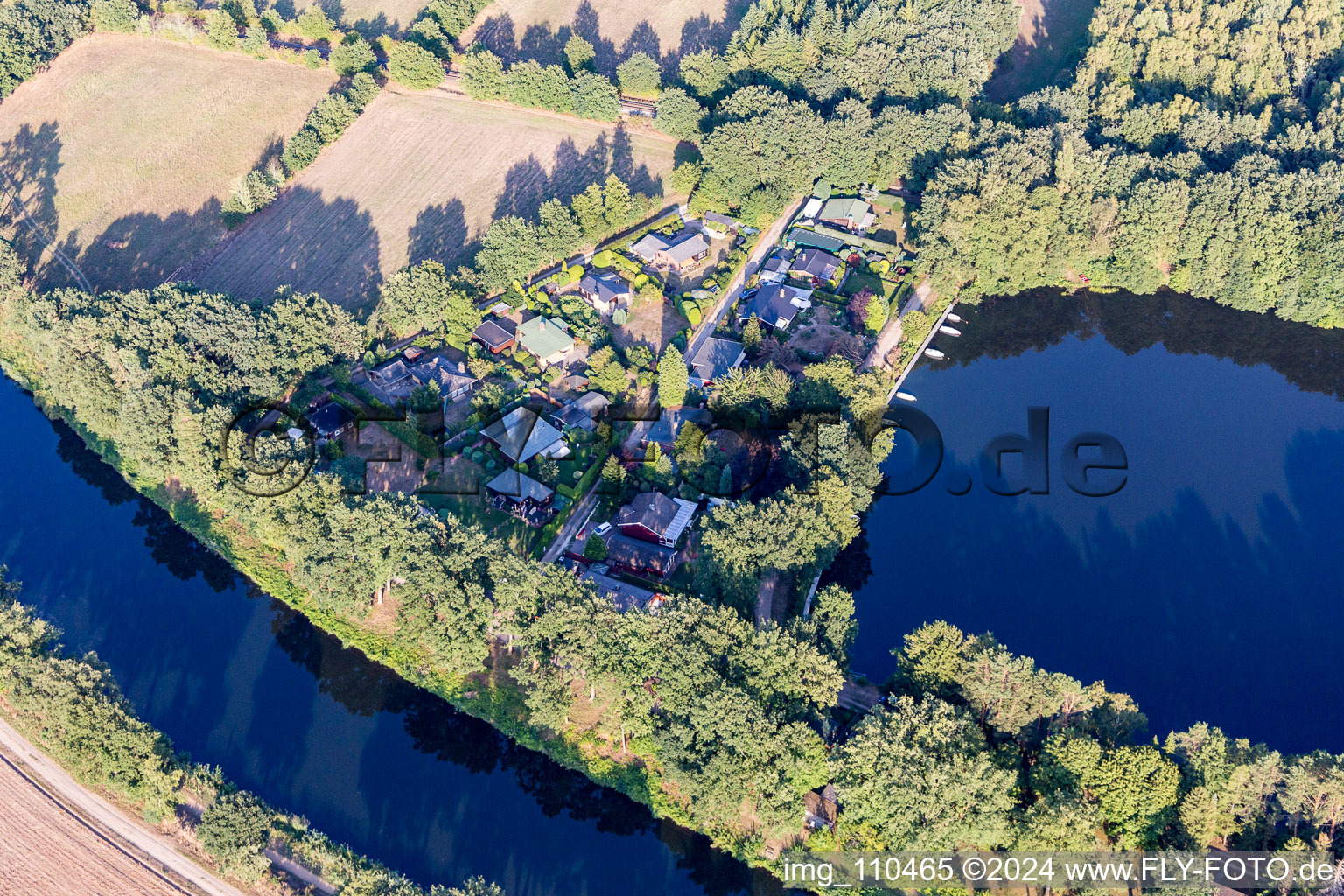 Camping Lac Lanzer à Basedow dans le département Schleswig-Holstein, Allemagne vue d'en haut