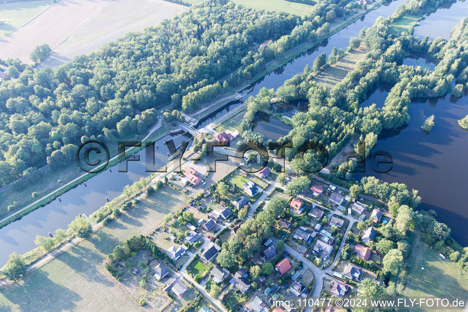 Vue aérienne de Neu Zweedorf dans le département Mecklembourg-Poméranie occidentale, Allemagne