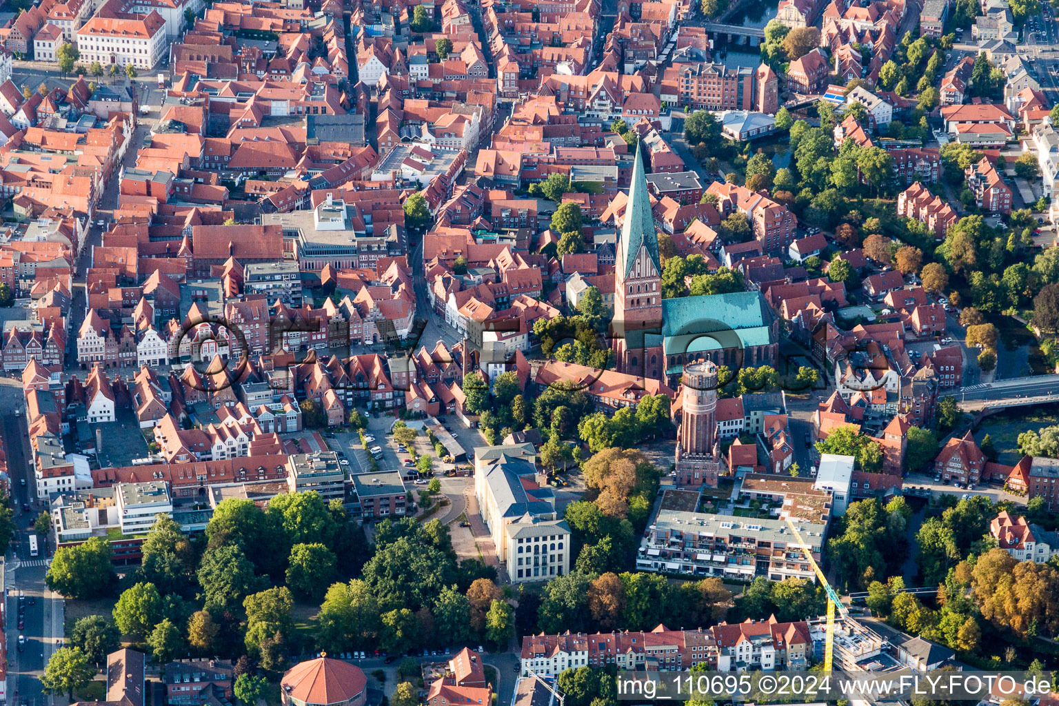 Vue aérienne de Église Saint-Jean à Lüneburg dans le département Basse-Saxe, Allemagne