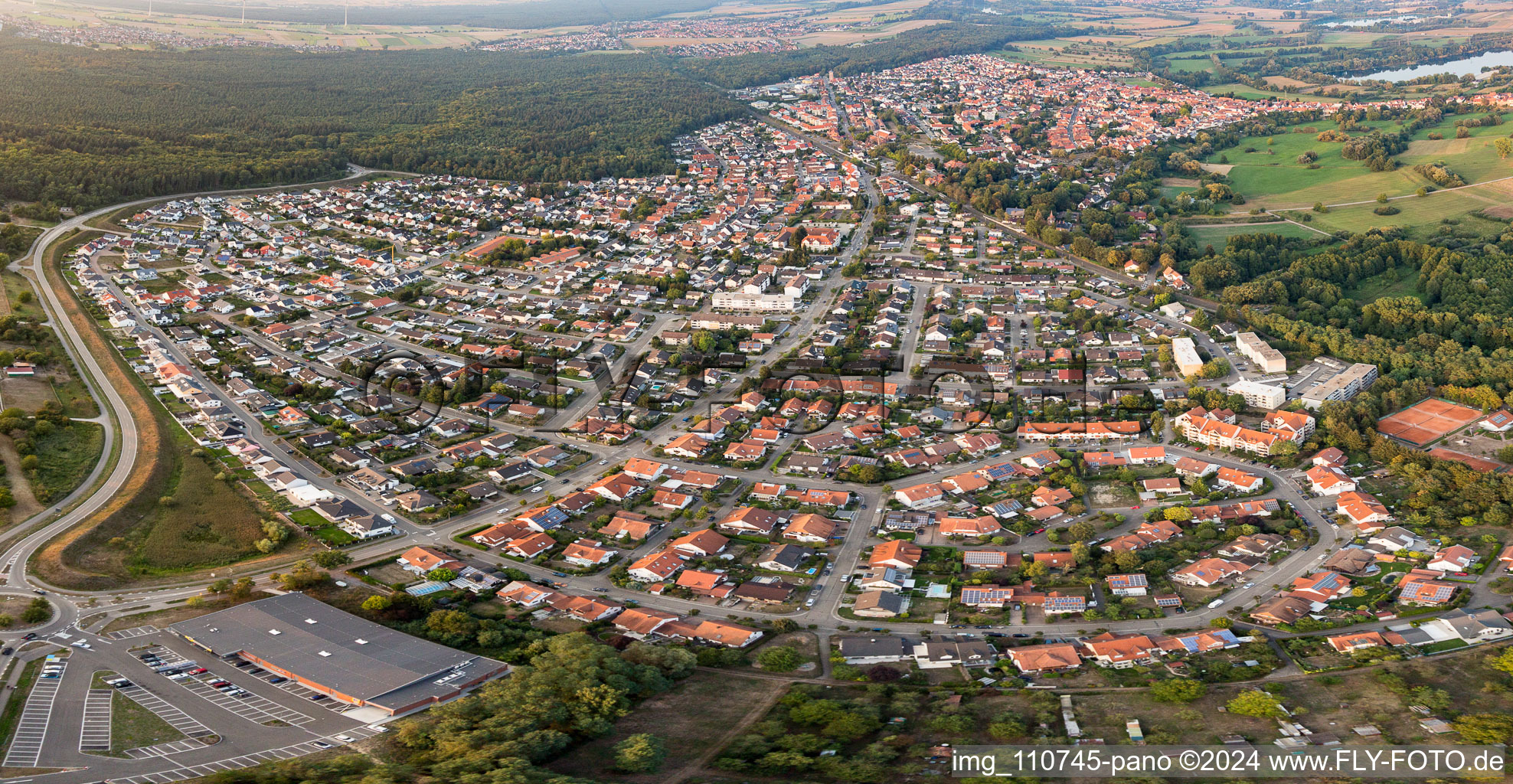 Jockgrim dans le département Rhénanie-Palatinat, Allemagne vue du ciel