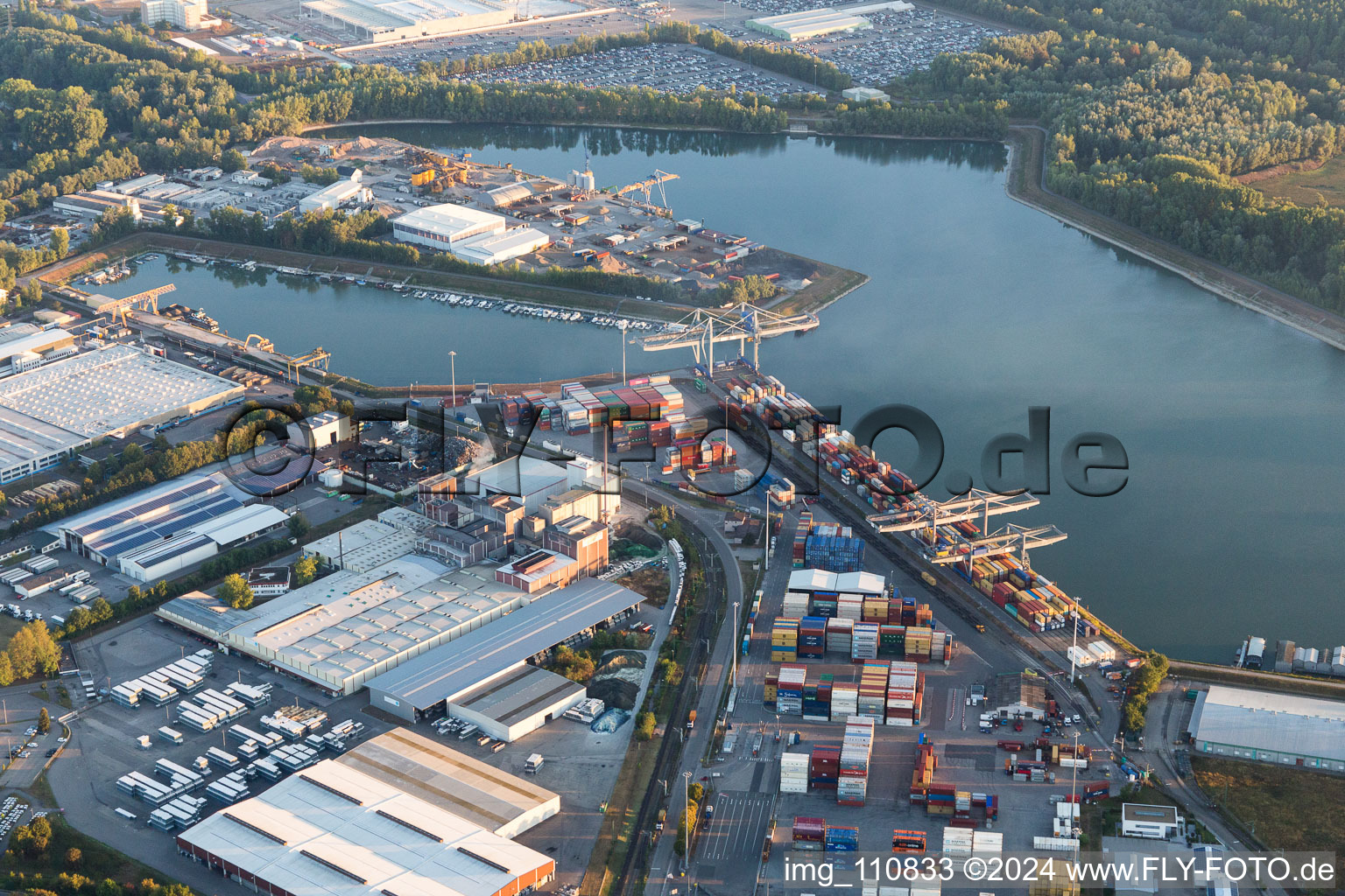 Photographie aérienne de Port à Germersheim dans le département Rhénanie-Palatinat, Allemagne