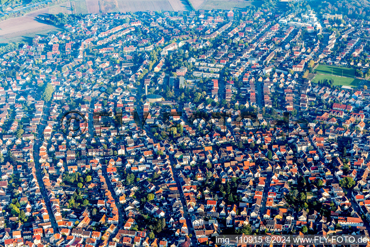 Vue oblique de Viernheim dans le département Hesse, Allemagne