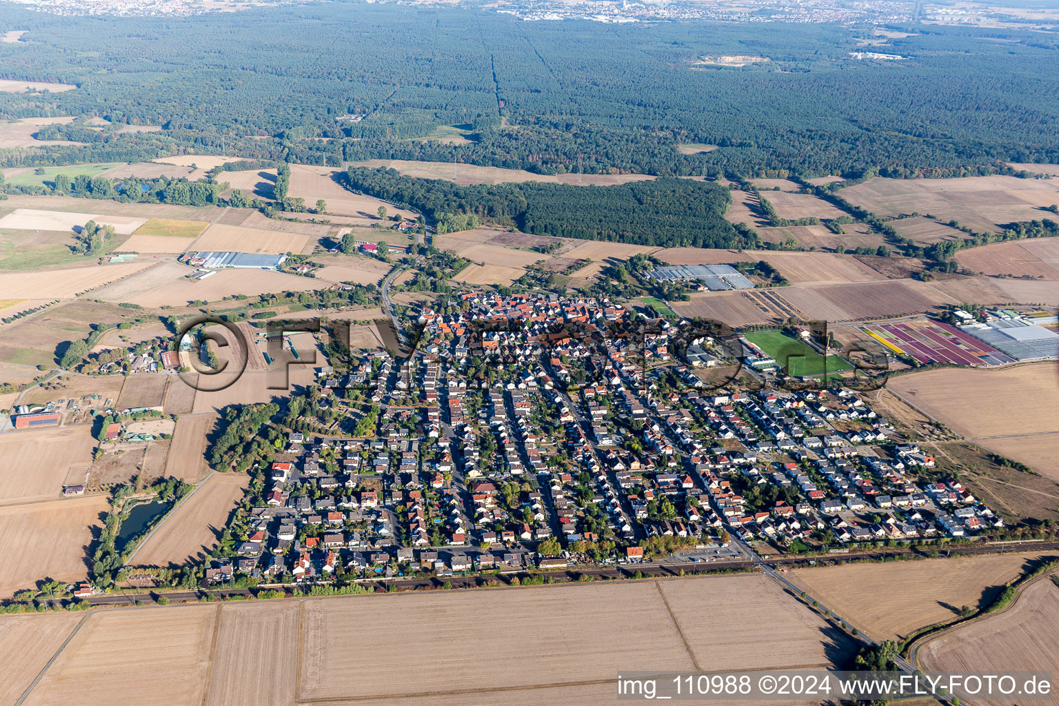 Vue aérienne de Quartier Hergershausen in Babenhausen dans le département Hesse, Allemagne