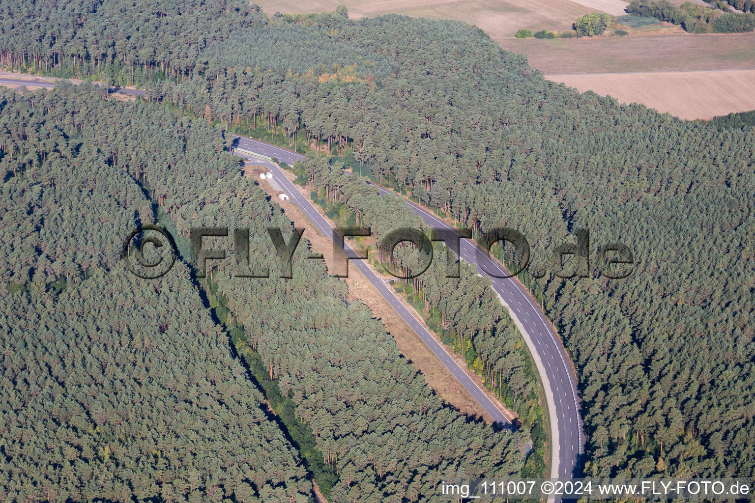 Photographie aérienne de Centre d'essais Opel à le quartier Dudenhofen in Rodgau dans le département Hesse, Allemagne