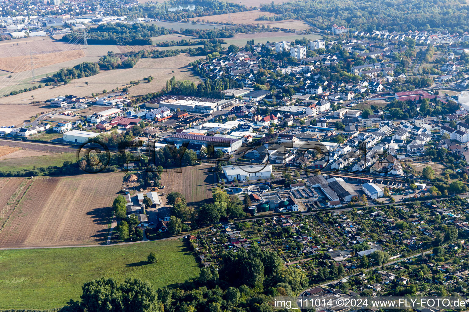 Seligenstadt dans le département Hesse, Allemagne vu d'un drone