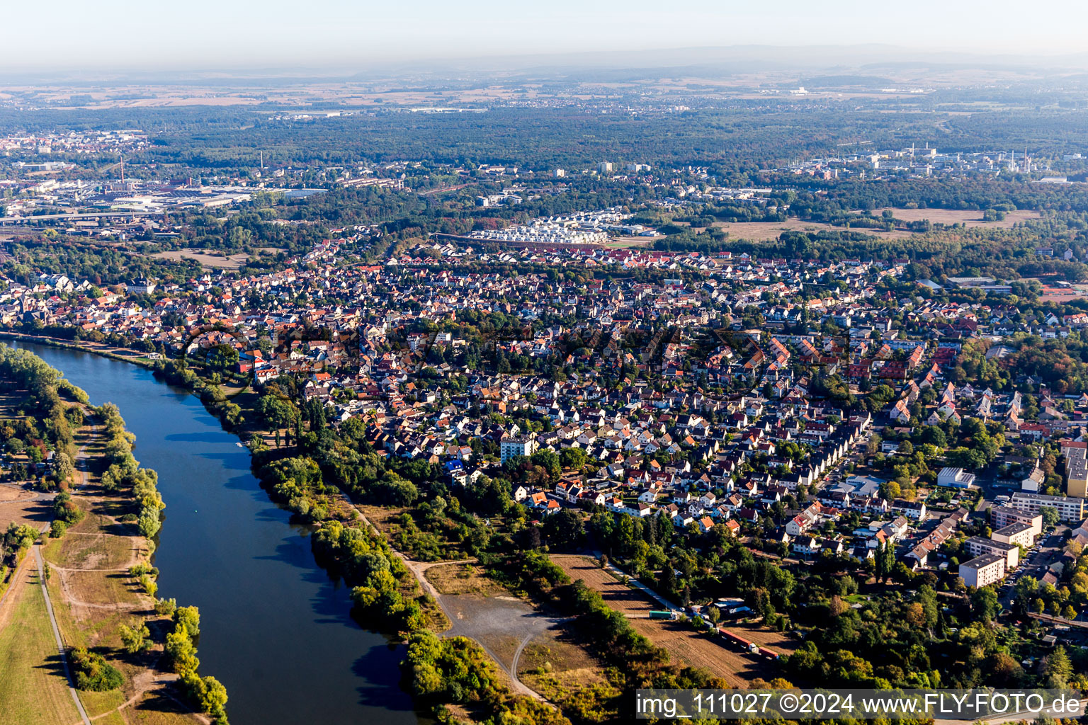 Vue aérienne de Quartier Großauheim in Hanau dans le département Hesse, Allemagne