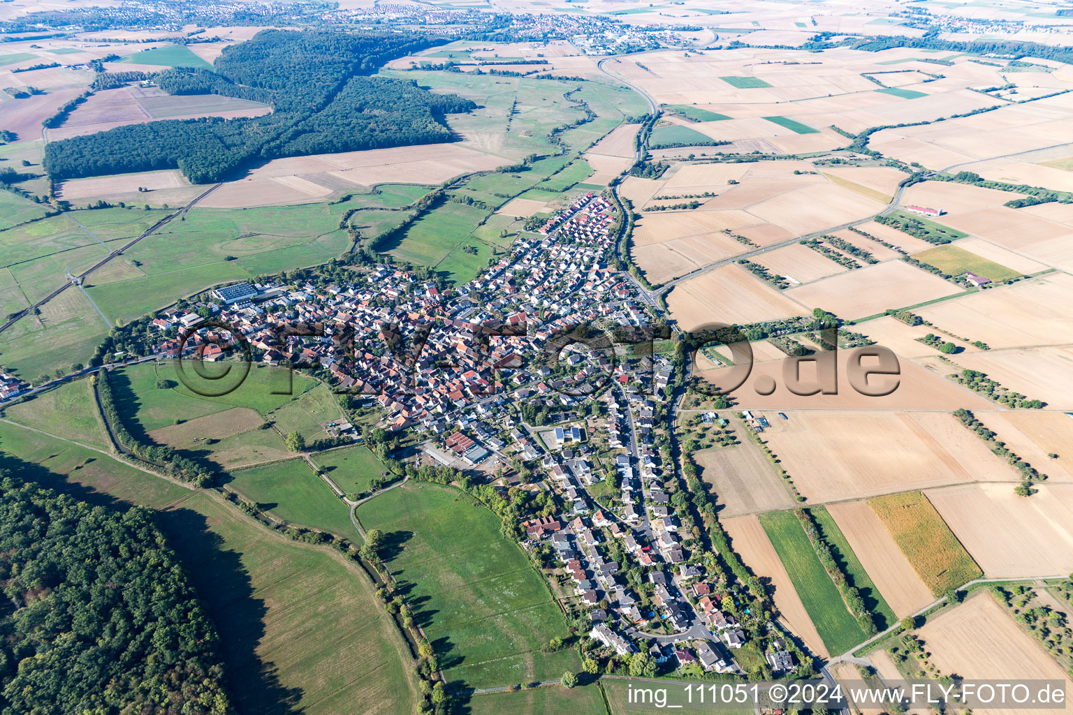 Vue aérienne de Quartier Eichen in Nidderau dans le département Hesse, Allemagne