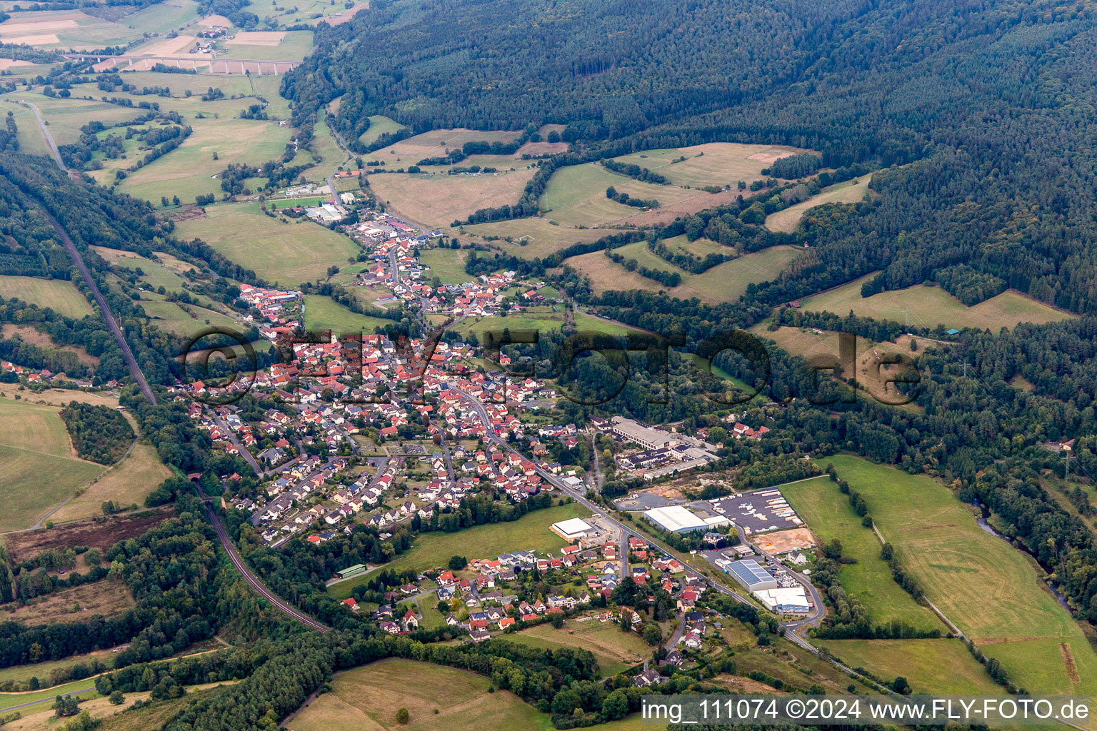 Vue aérienne de Quartier Altengronau in Sinntal dans le département Hesse, Allemagne