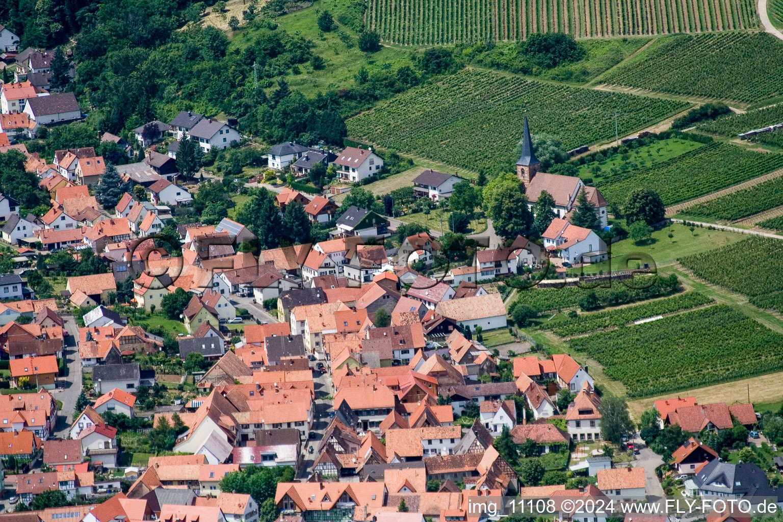 Quartier Rechtenbach in Schweigen-Rechtenbach dans le département Rhénanie-Palatinat, Allemagne vue du ciel