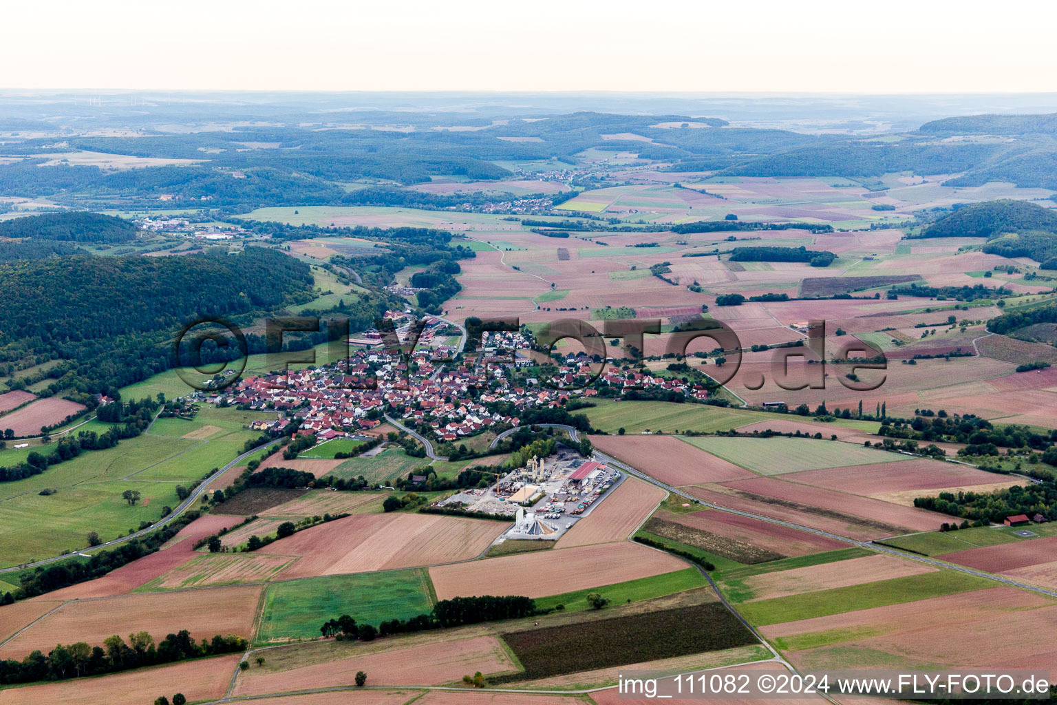 Vue aérienne de Untererthal dans le département Bavière, Allemagne