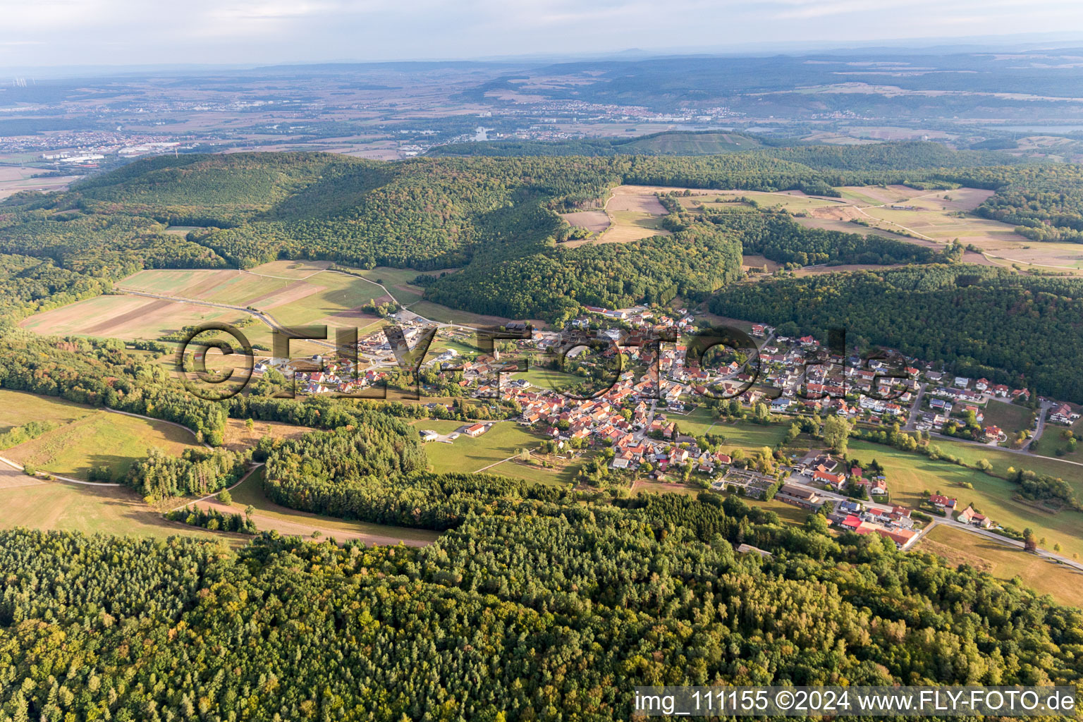 Vue aérienne de Quartier Oberschleichach in Oberaurach dans le département Bavière, Allemagne