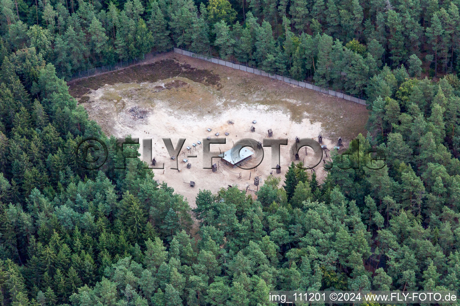 Vue aérienne de Röhrensee dans le département Bavière, Allemagne