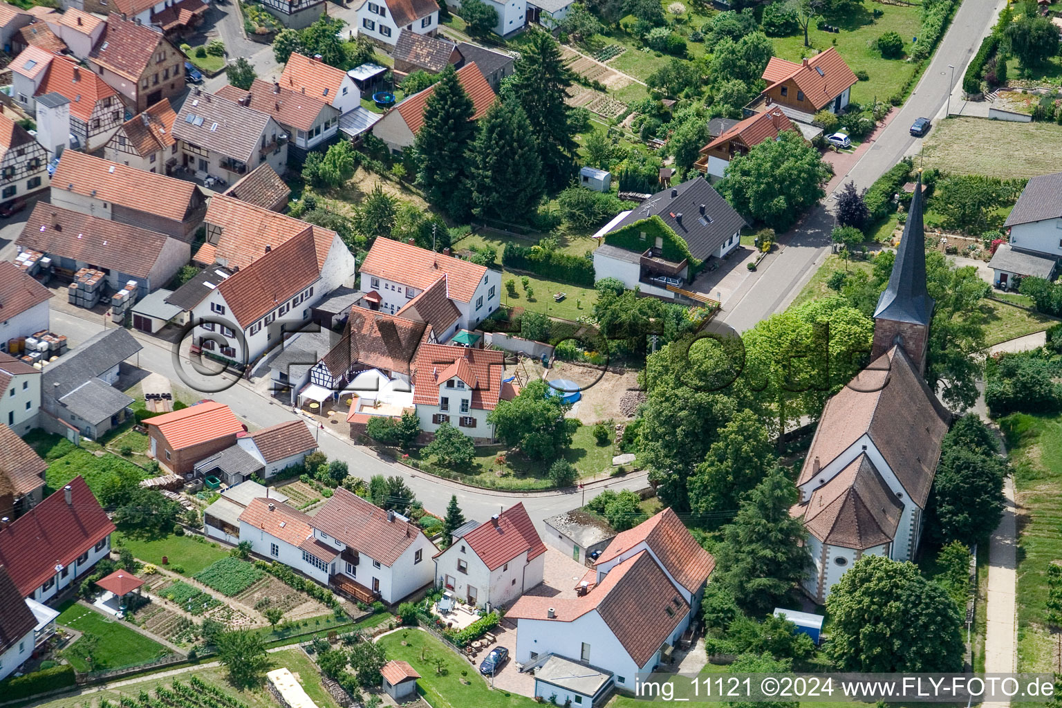 Oberotterbach dans le département Rhénanie-Palatinat, Allemagne vue d'en haut