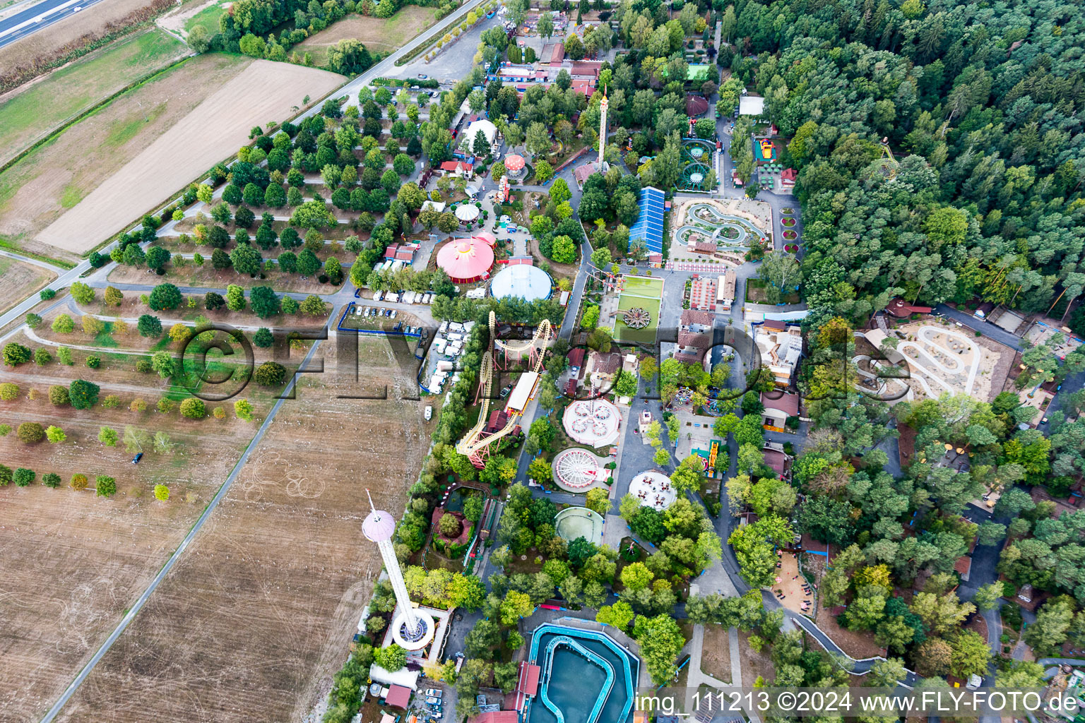 Centre de Loisirs - Parc d'Attractions Terrain de Loisirs Geiselwind à Geiselwind dans le département Bavière, Allemagne vue d'en haut