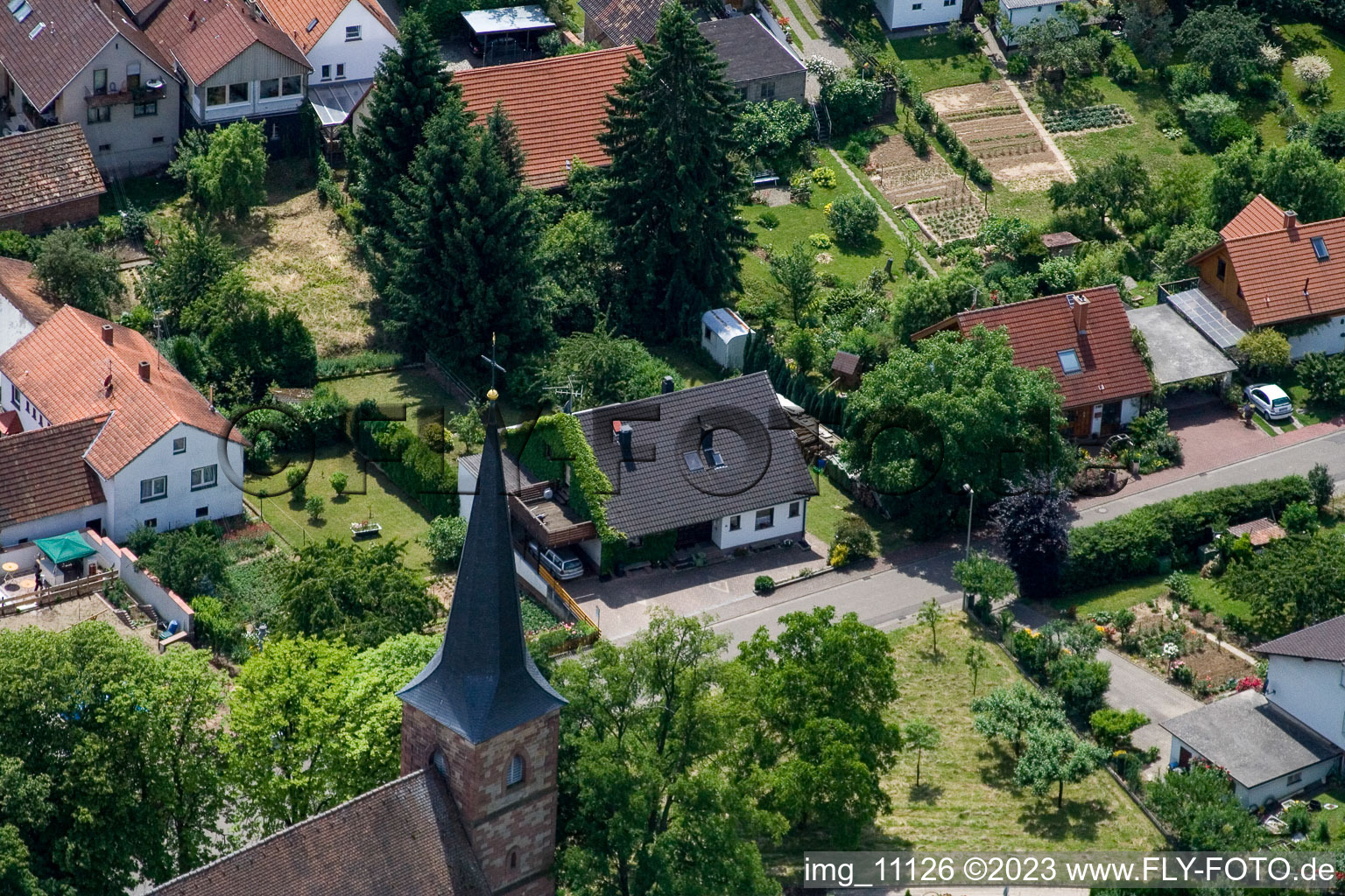 Quartier Rechtenbach in Schweigen-Rechtenbach dans le département Rhénanie-Palatinat, Allemagne vue d'en haut