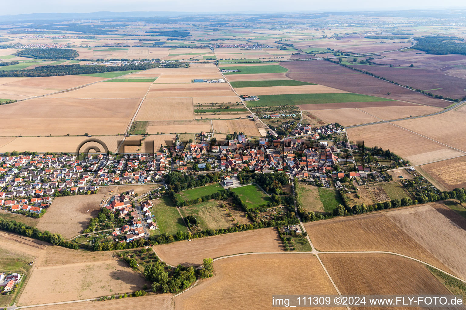 Vue aérienne de Quartier Ettleben in Werneck dans le département Bavière, Allemagne