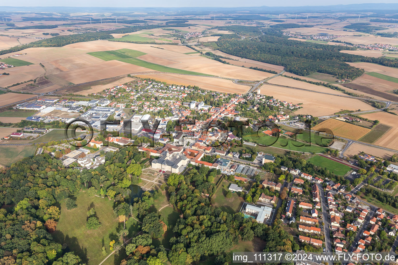 Vue aérienne de Werneck dans le département Bavière, Allemagne