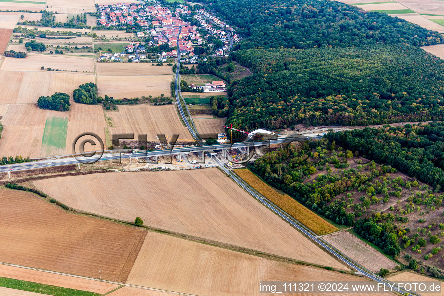 Vue aérienne de A7 à le quartier Schraudenbach in Werneck dans le département Bavière, Allemagne