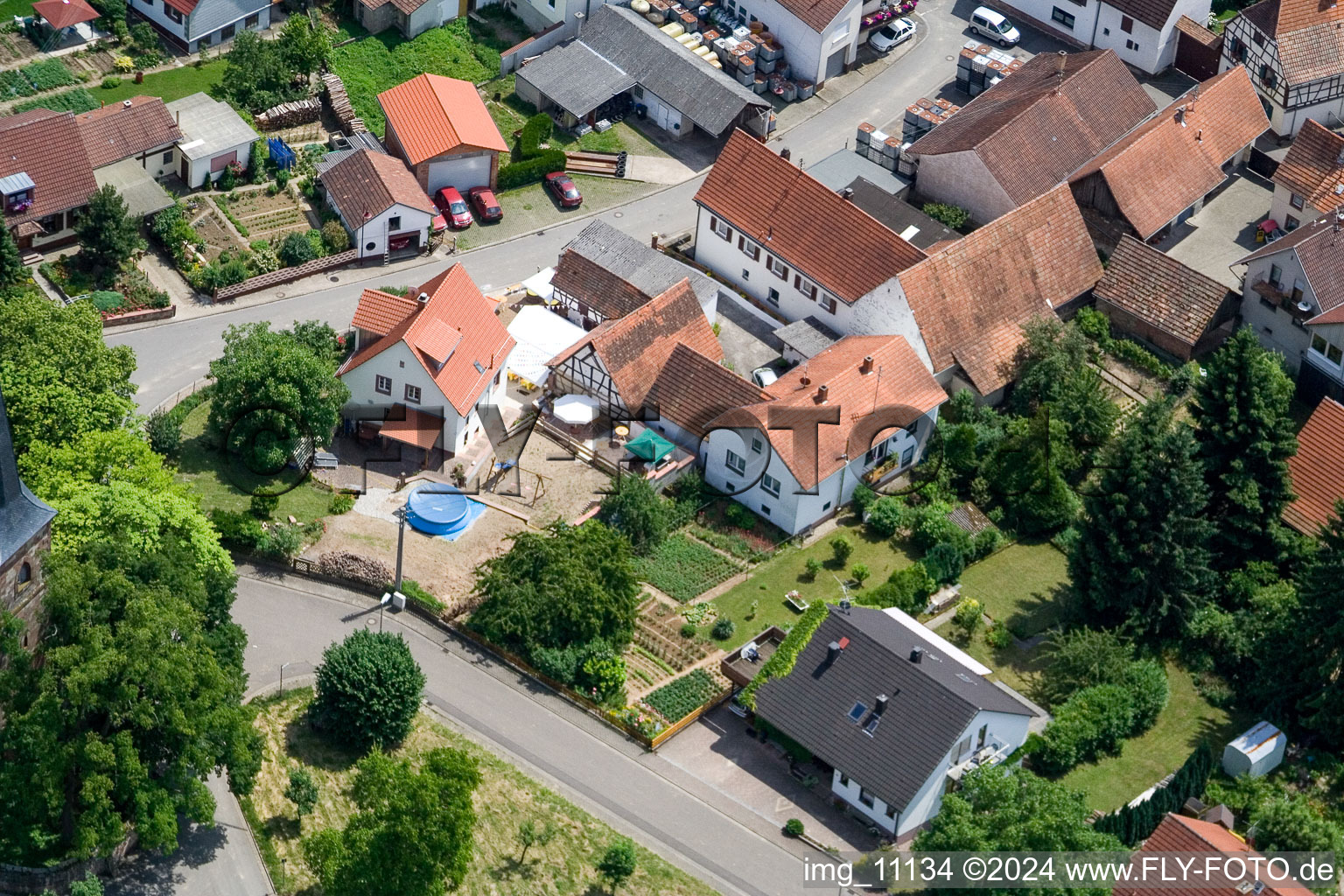 Quartier Rechtenbach in Schweigen-Rechtenbach dans le département Rhénanie-Palatinat, Allemagne d'un drone