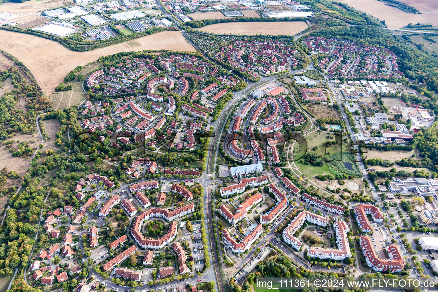 Vue aérienne de Centre-ville dans la zone urbaine à le quartier Heuchelhof in Würzburg dans le département Bavière, Allemagne