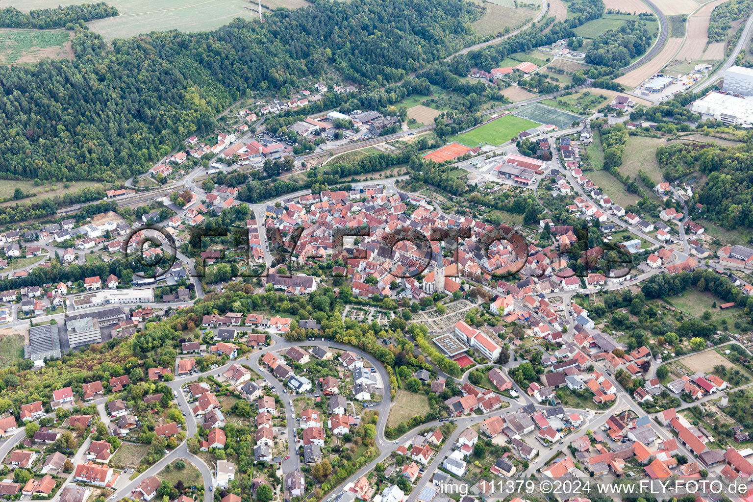 Grünsfeld dans le département Bade-Wurtemberg, Allemagne d'en haut