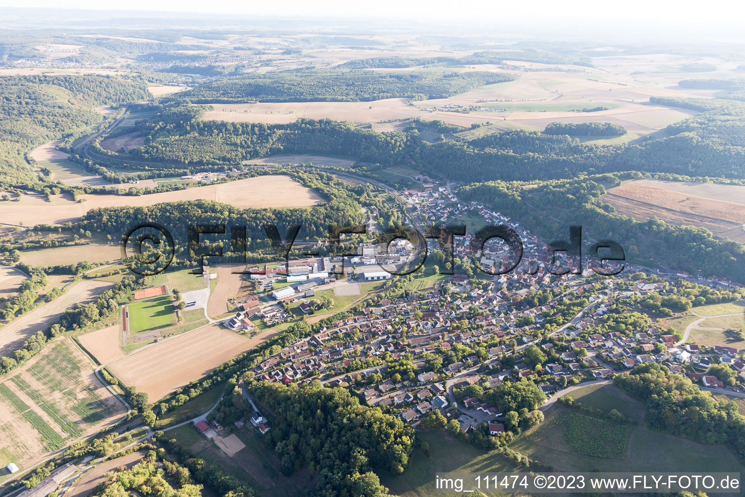Vue aérienne de Roigheim dans le département Bade-Wurtemberg, Allemagne