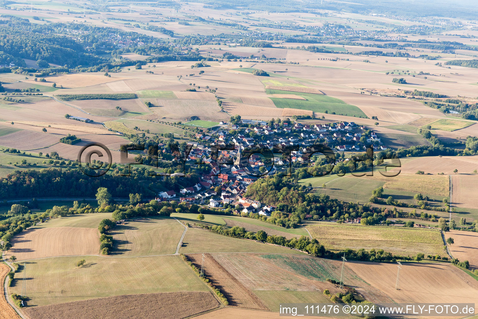 Vue aérienne de Waldmühlbach dans le département Bade-Wurtemberg, Allemagne