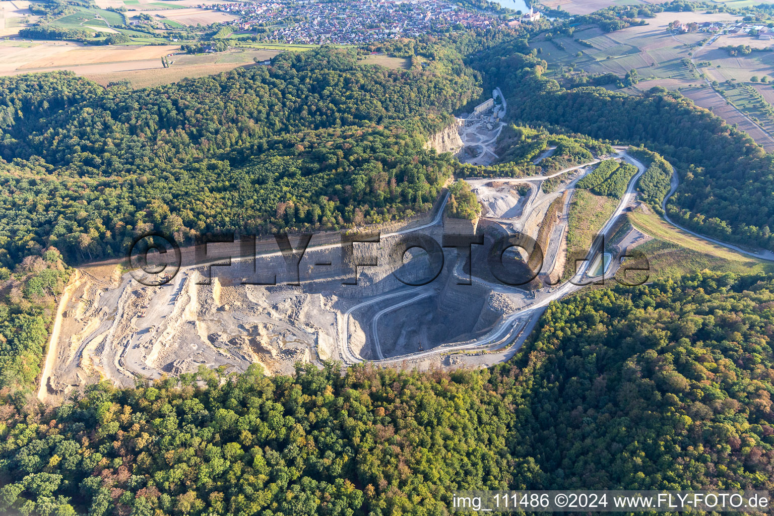 Vue aérienne de Carrière à Gundelsheim dans le département Bade-Wurtemberg, Allemagne